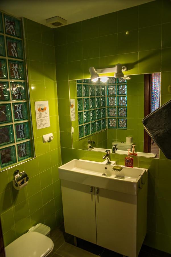 HABITACIONES SUPERCÉNTRICAs BAÑO PRIVADO Ronda Exterior foto