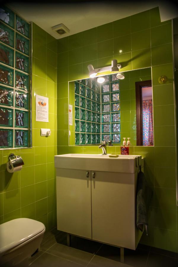 HABITACIONES SUPERCÉNTRICAs BAÑO PRIVADO Ronda Exterior foto